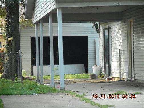 2nd image of 909 S Garden Dr