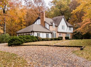 9058 Baxter Rd, Benton, IL 62812