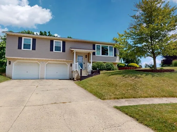 1005 Tamarack Dr, Willard, OH 44890