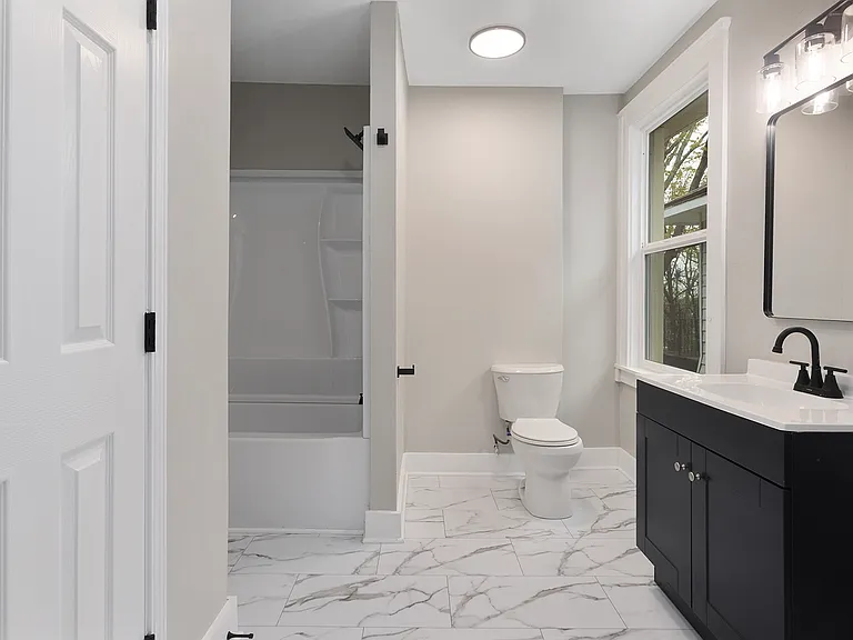 4108 McGee St #B — Photo 8