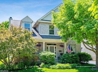 23 Pralls Loop, Highwood, IL 60040