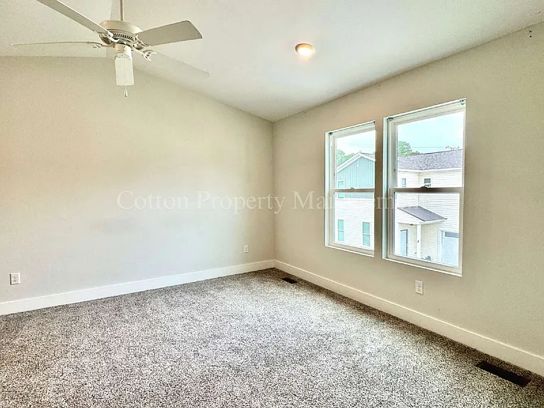 2852 Worth Dr #D — Photo 13