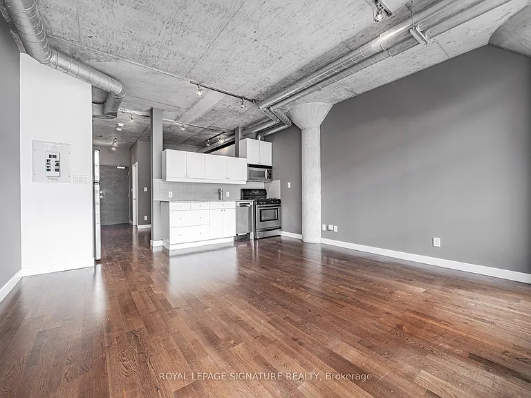 42 Camden St #605 — Photo 3