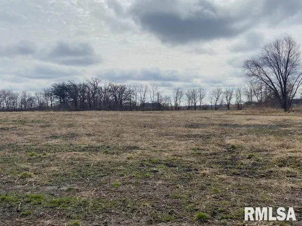 2595 195th St, De Witt, IA 52742