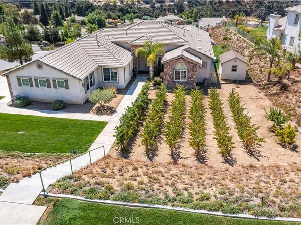 13010 Redwood Ln, Yucaipa, CA 92399