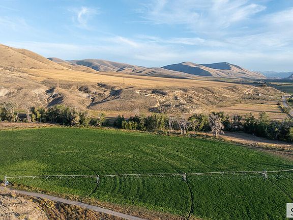 3rd image of 1705 Lemhi Rd