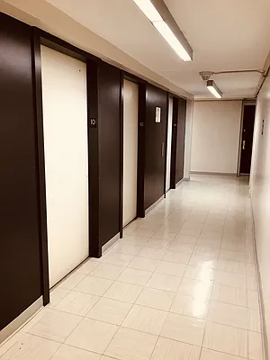 Rented by Metropolis Real Estate of Manhattan | media 24