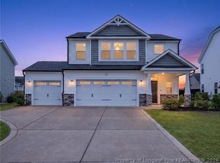 162 Verdmont Dr, Raeford, NC 28376