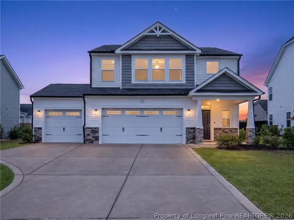 162 Verdmont Dr, Raeford, NC 28376