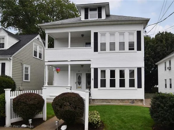 61 Warwick St, Woonsocket, RI 02895