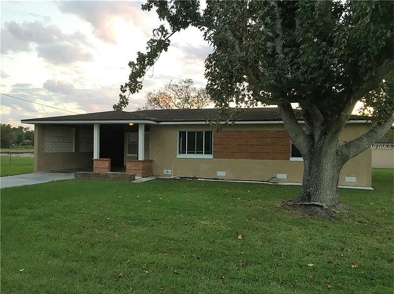 1st image of 5 Poinsettia Dr