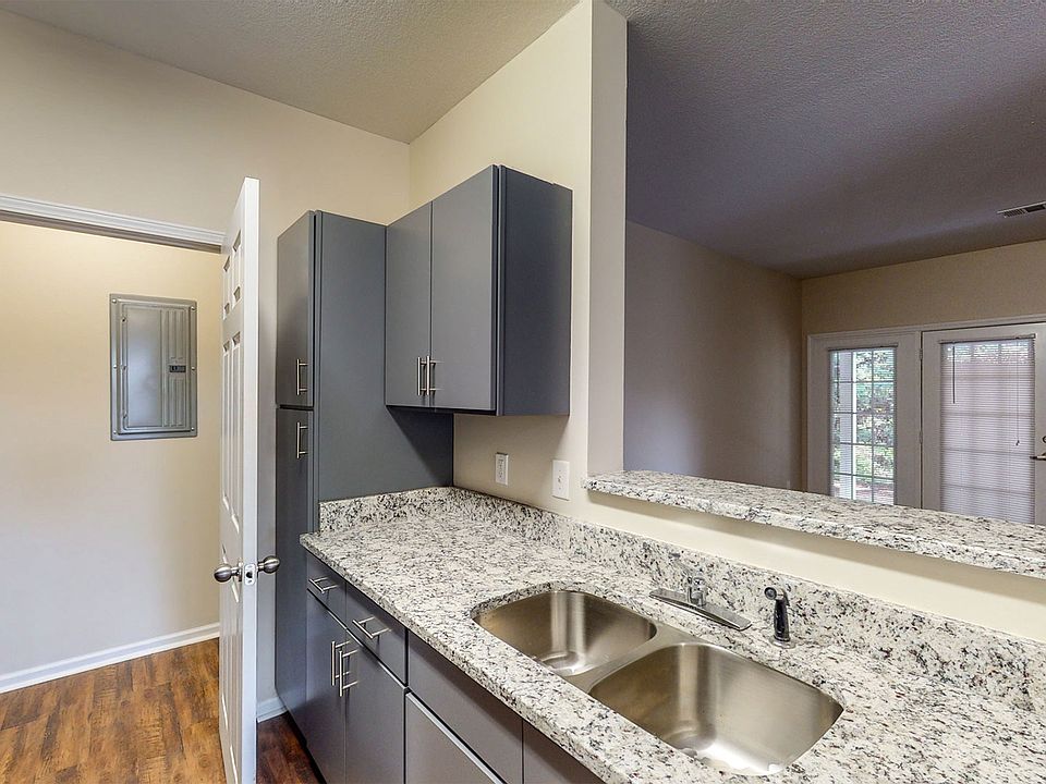 Haven Cross Creek _ Renovated Kitchen