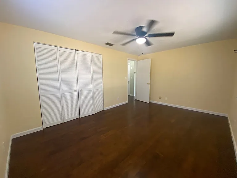 535 Olive St — Photo 8