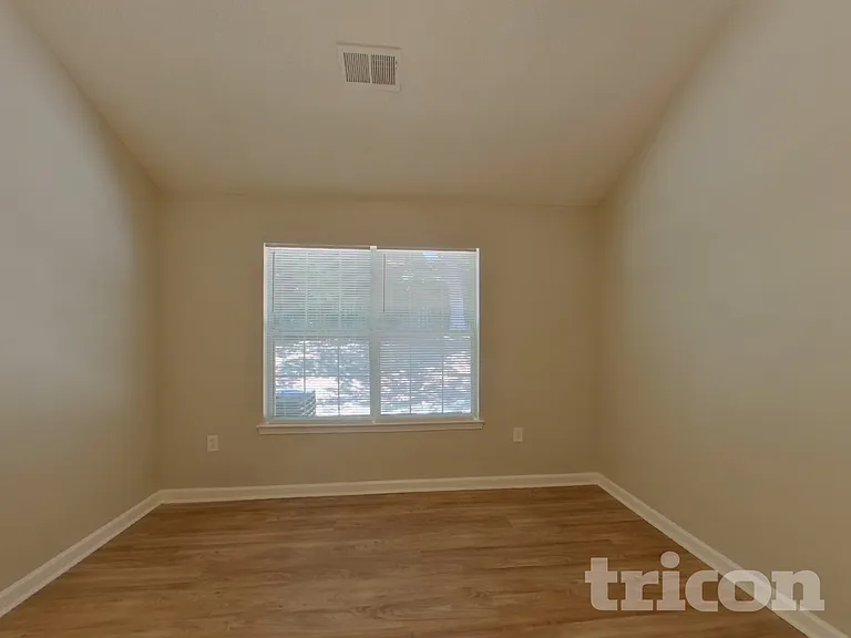 5212 Haybridge Rd — Photo 10