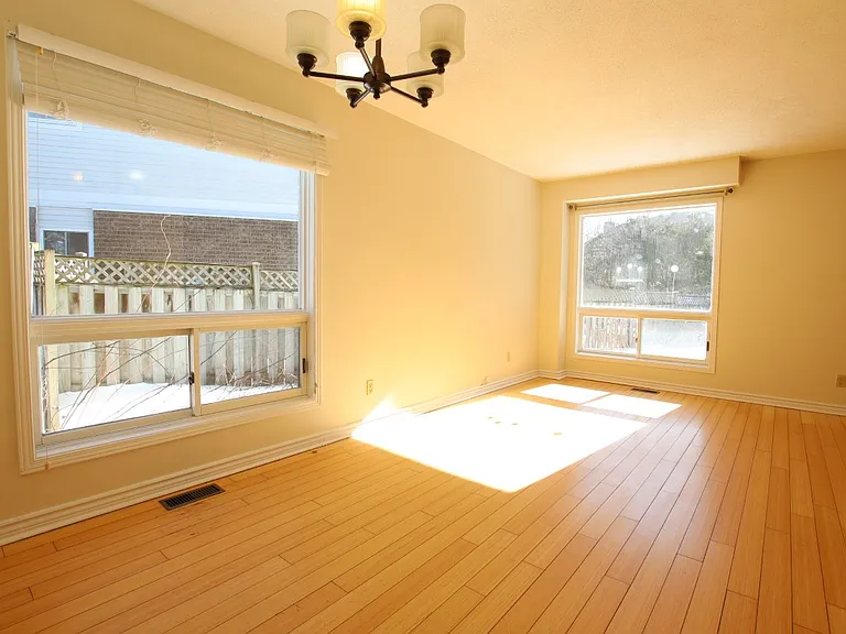 45 McGibbon Dr #45 — Photo 3