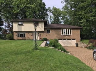 517 Florence Dr, Bethel Park, PA 15102