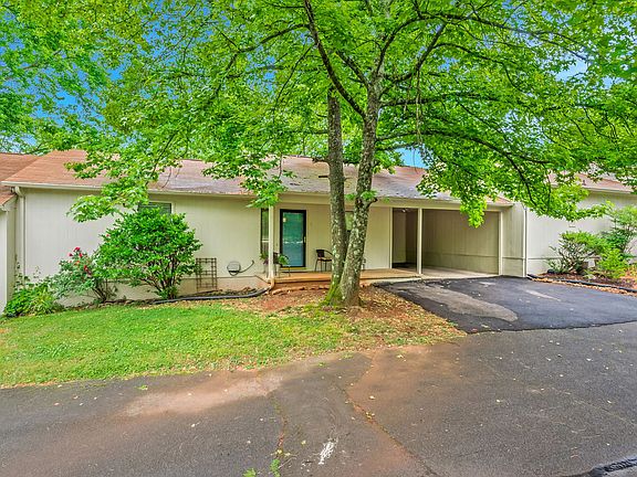 2nd image of 8500 Olde Colony Trl APT 6