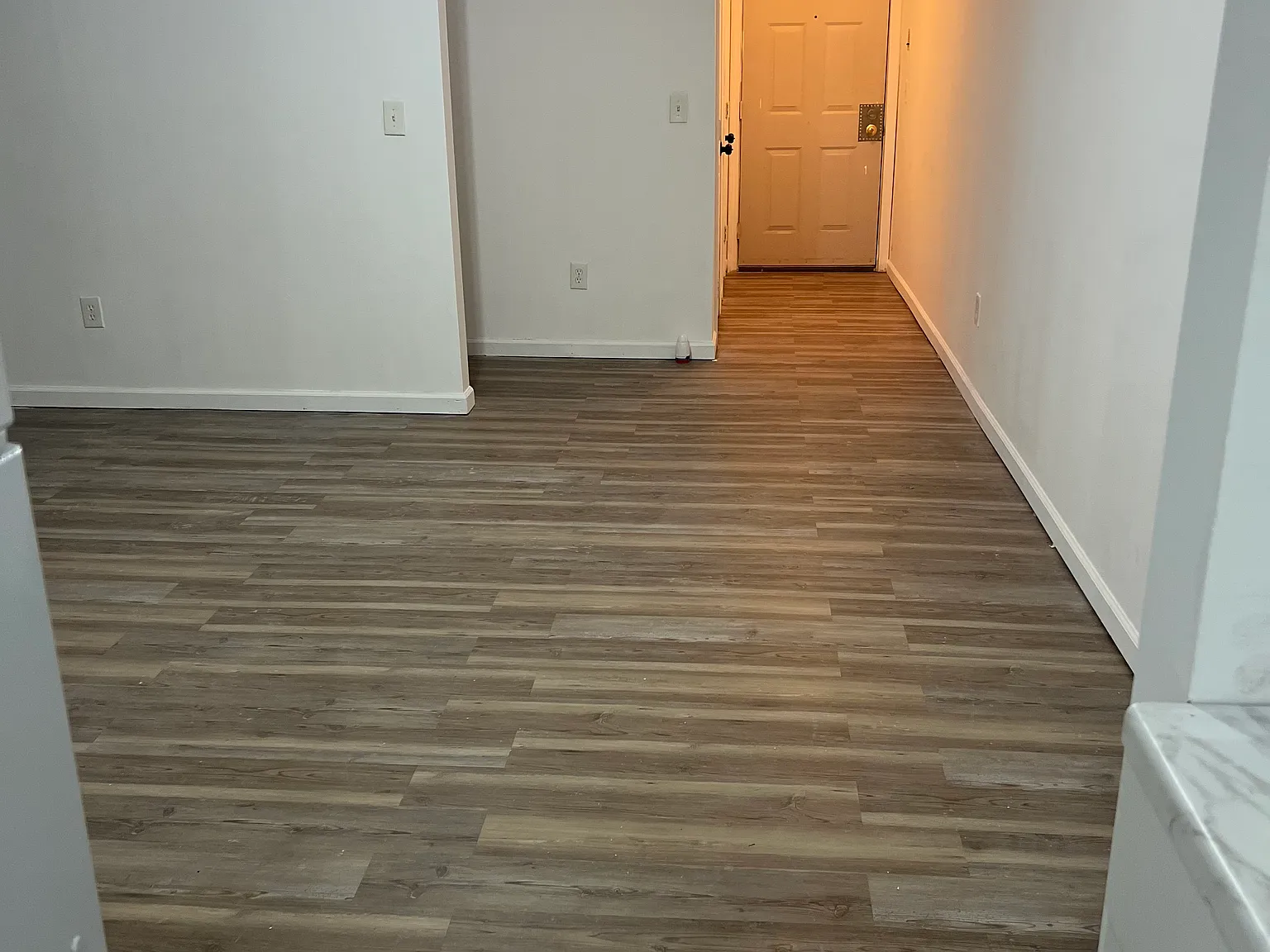 2 bed, 932 sqft, $2,075 — Photo 3