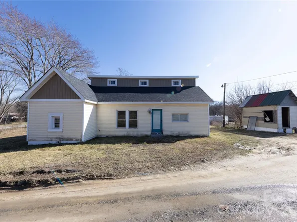 111 Dozier Ln, Mount Airy, NC 27030