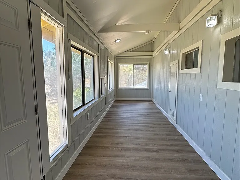 2590 N Murphy St — Photo 21