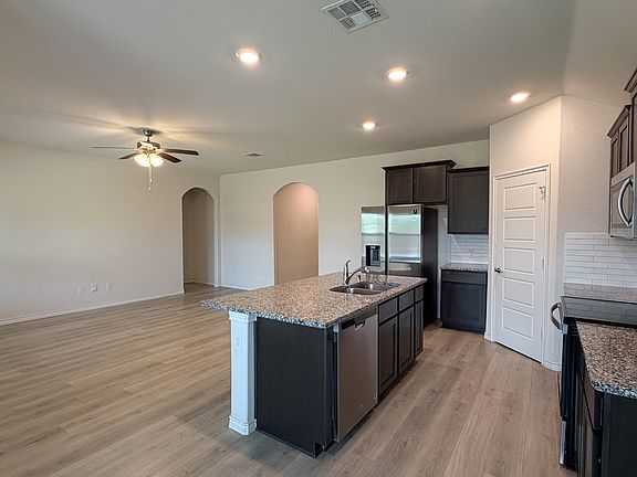 2nd image of 916 Cherry Blossom St