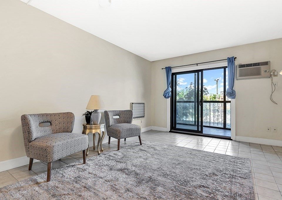 2353 Massachusetts Ave APT 27, Cambridge, MA 02140 Zillow