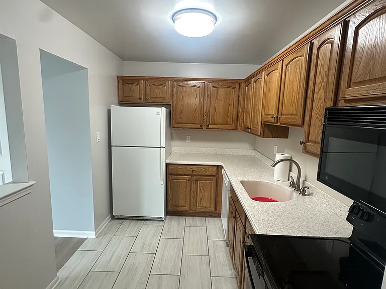 108 Sunset Ln — Photo 9