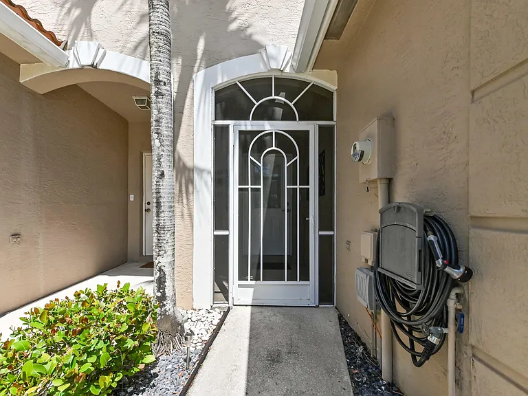 6880 Brook Hollow Rd — Photo 26