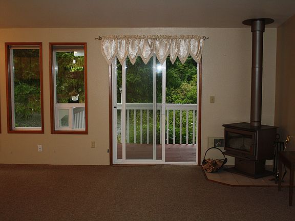5th image of 540 Makah Ave SE
