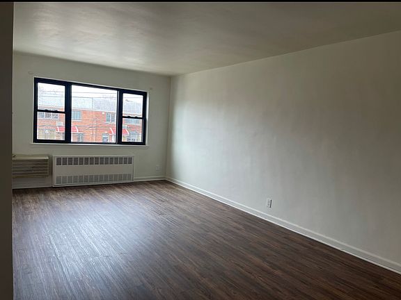 3rd image of 61-31 69th Ln #1