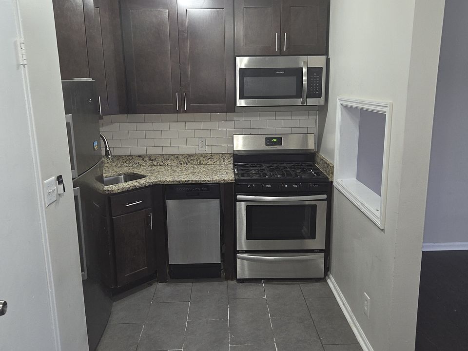 1st image of 102 Corbin Ave APT B9