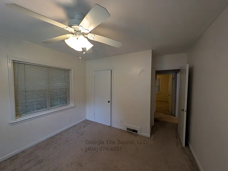 211 Garden Ln #B — Photo 9