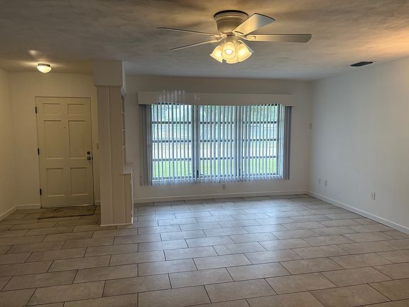 3rd image of 690 Avenue C SE #690