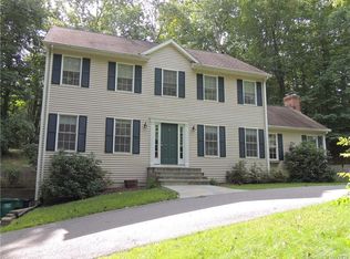 8 Nancy Ln, Brookfield, CT 06804