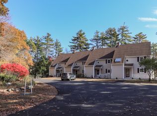 212 Raymond Rd APT 1, Nottingham, NH 03290