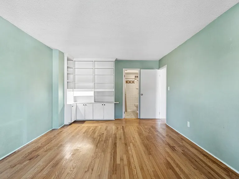 7020 E Girard Ave #107 — Photo 22