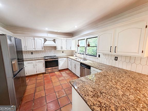 2nd image of 644 Laurel Wood Dr SW