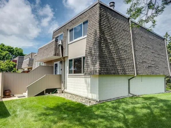 10464 Dupont Rd, Bloomington, MN 55431