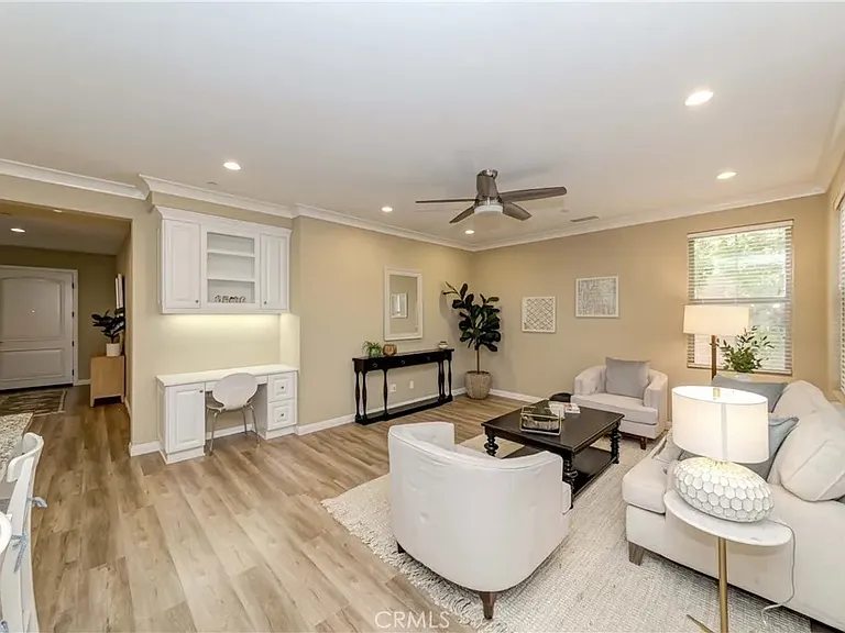 30 Larkfield — Photo 6