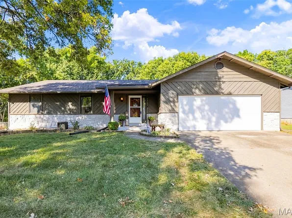 416 Morningside Dr, Crocker, MO 63376