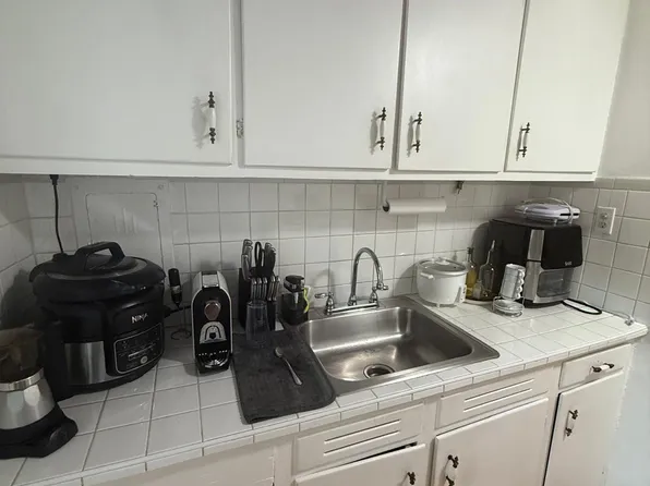 10021 SW 46th St, Miami, FL 33165