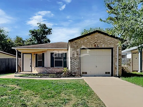 9254 Village Brown Photo 1