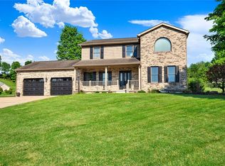 774 Vernon Dr, Rostraver Township, PA 15012