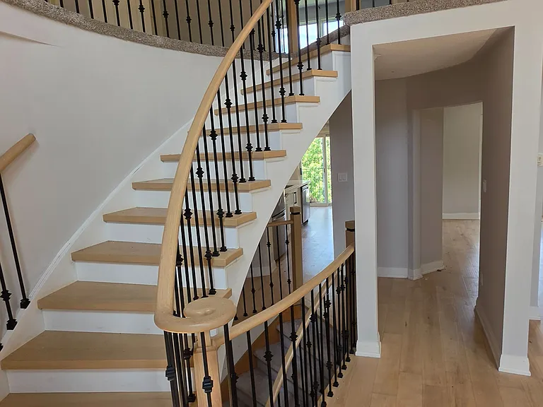 39 Pogson Dr — Photo 7