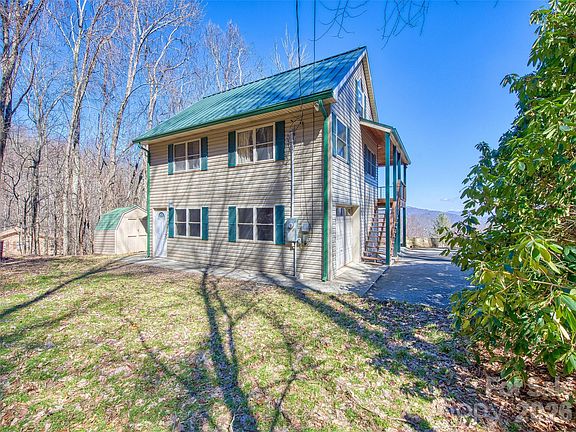 5th image of 1463 Apple Creek Rd