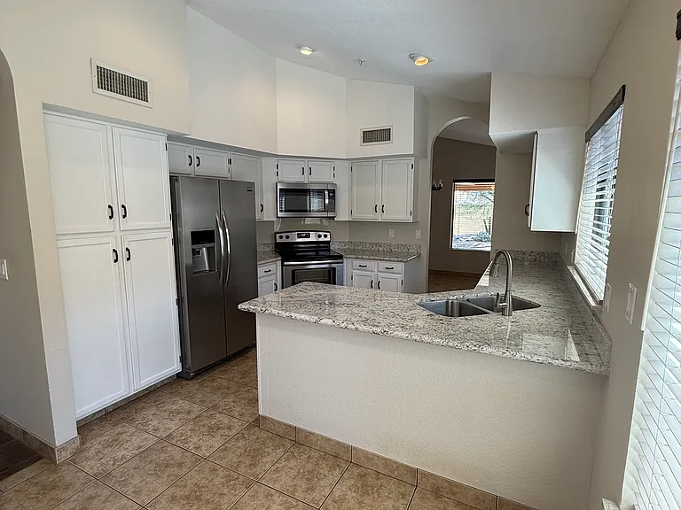 12702 N 95th Way — Photo 11