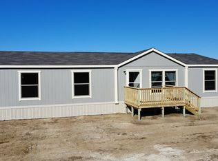 140 Coke Gage Ln, Decatur, TX 76234