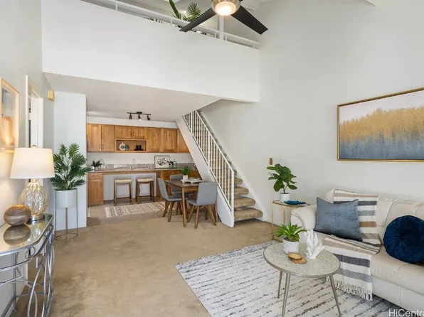 585 Mananai Pl #26-V, Honolulu, HI 96818