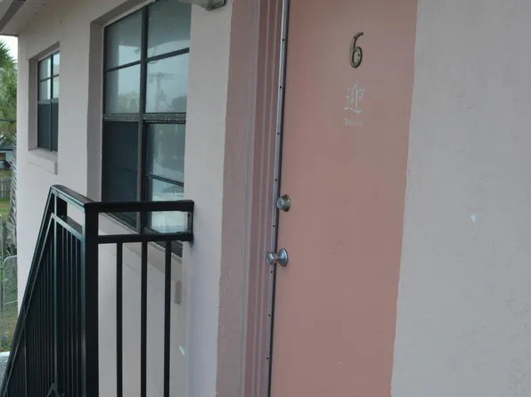 309 Oakridge Blvd APT 6, Daytona Beach, FL 32118