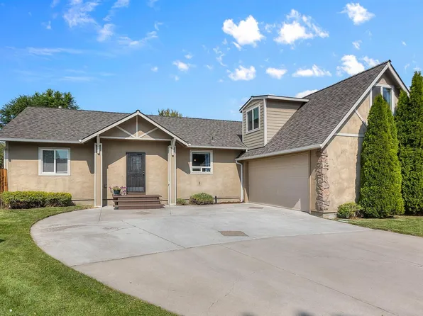 1465 NW 19th Ct, Redmond, OR 97756